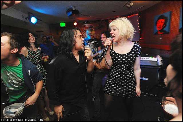 578262_10150932267784469_1645368440_n