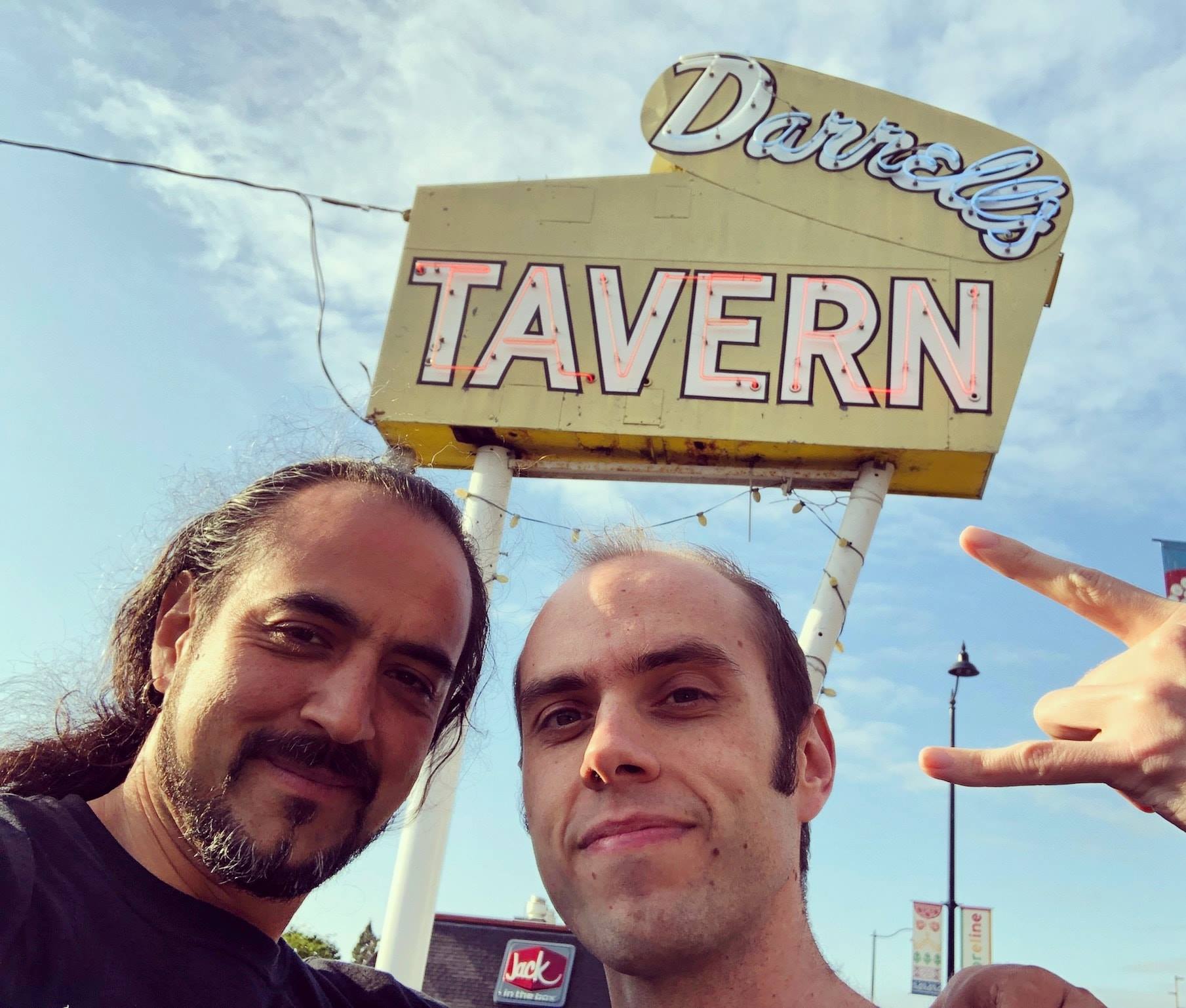 33246719_1790116964389041_6130720095942475776_n