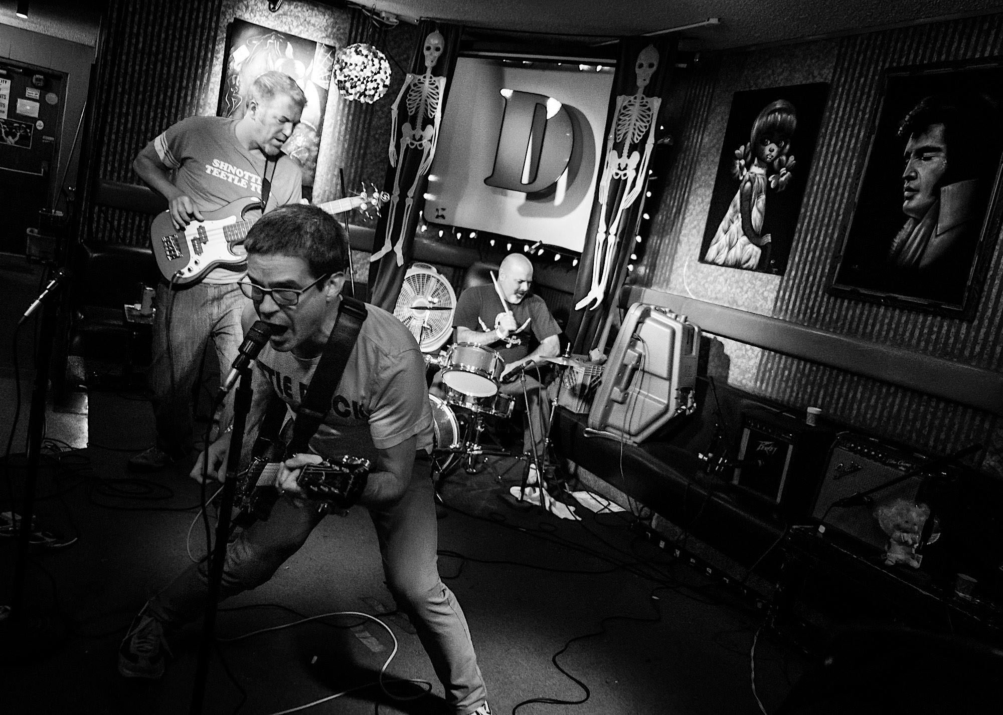 47681992_326802508151872_7231860435446661120_n